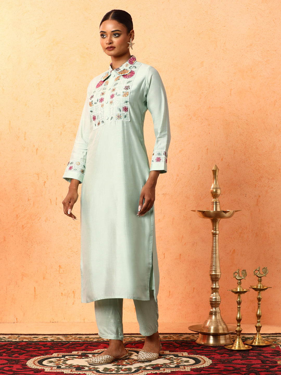 Floral Embroidered Straight Cotton Blend Kurta & Trousers Sets