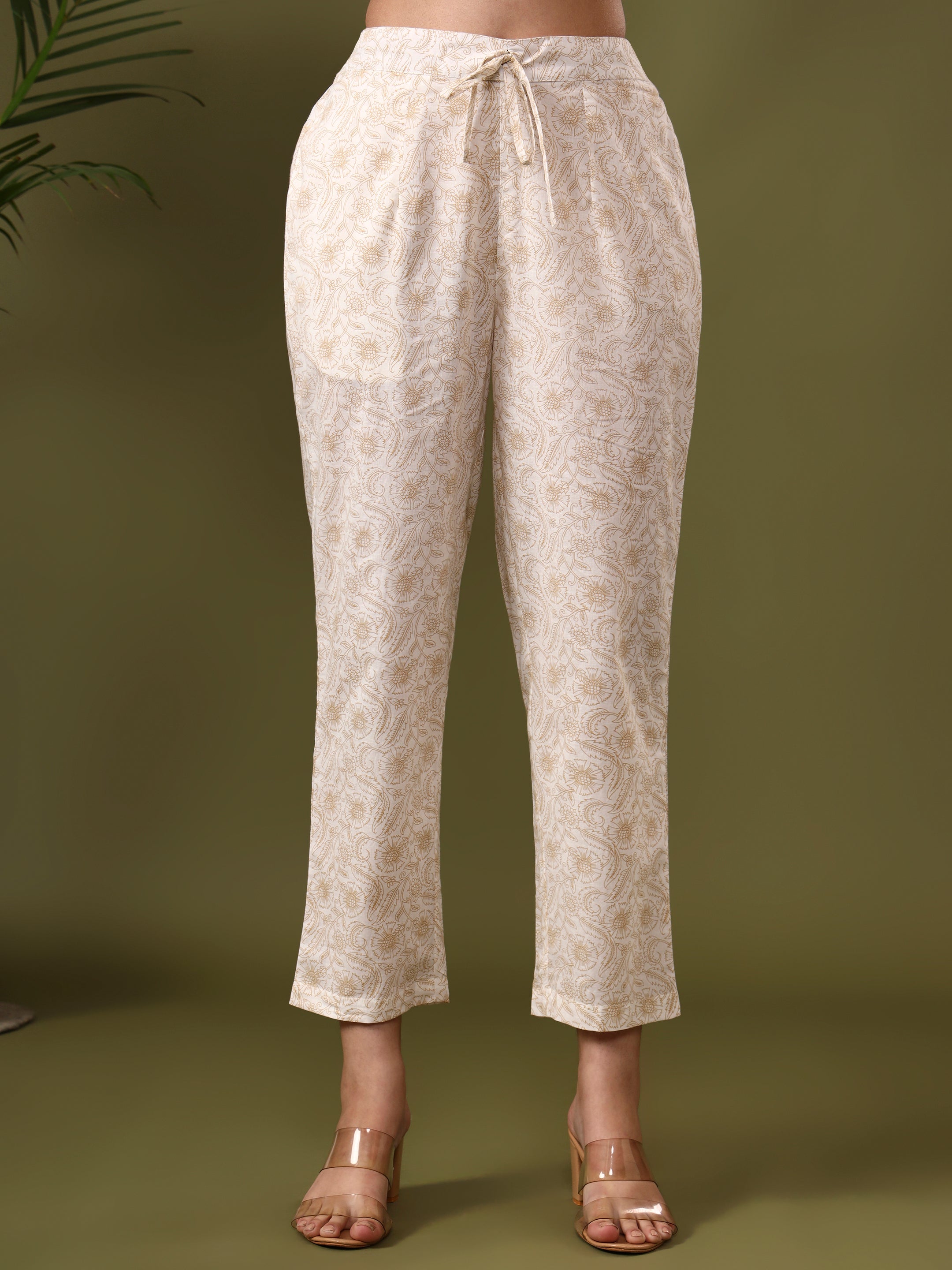 Floral Printed Straight Pure Cotton Kurta & Trousers Sets
