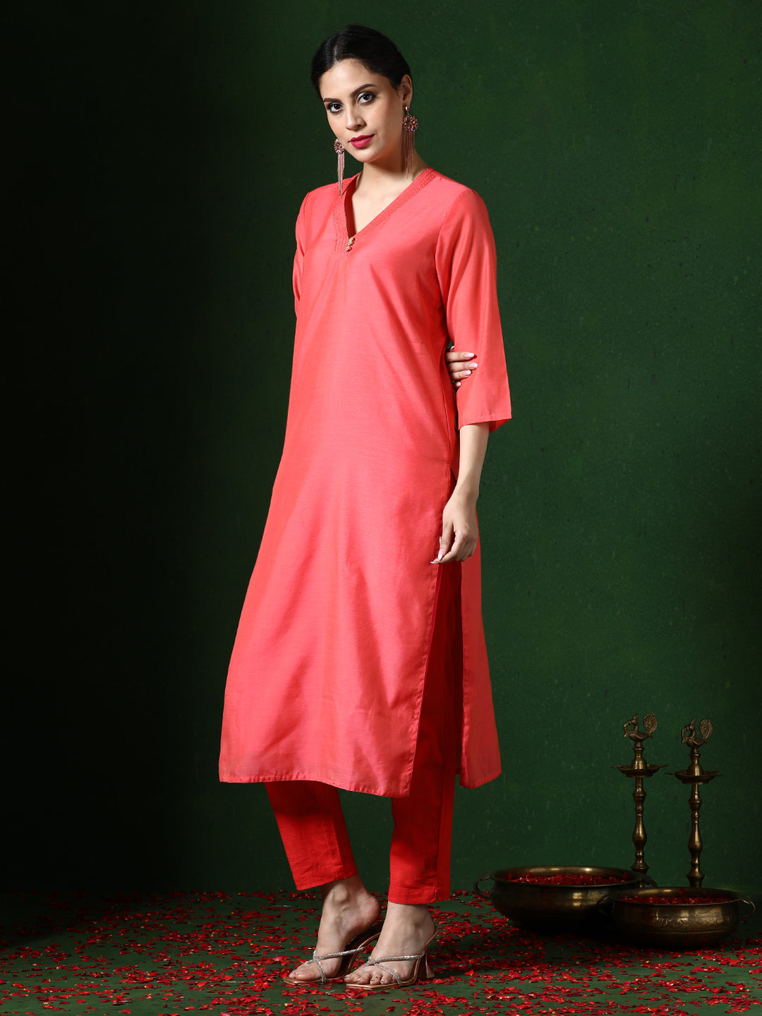 Solid Embroidered Straight Chanderi Silk Kurta