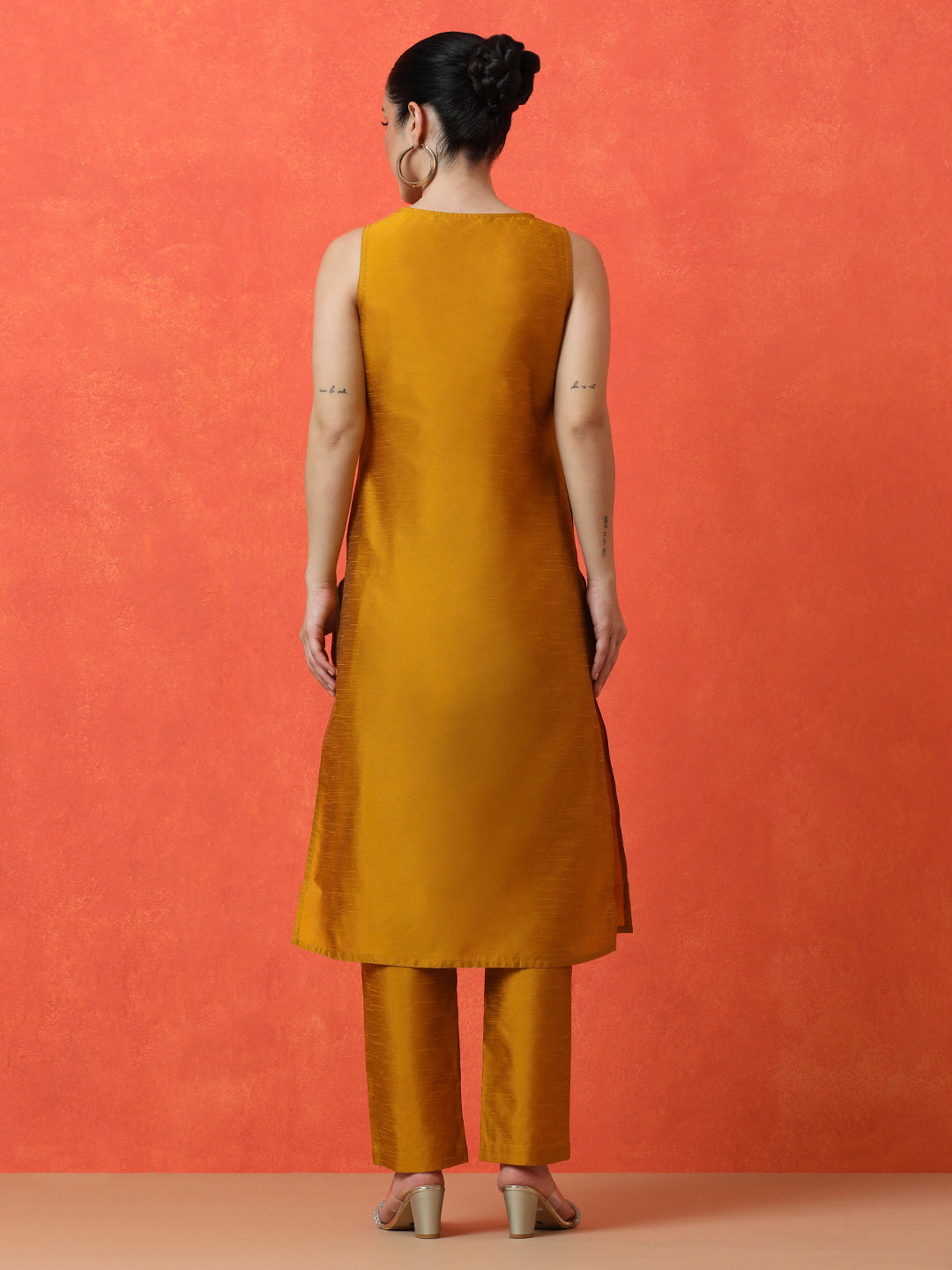 Solid Straight silk blend Kurta & Trousers Sets