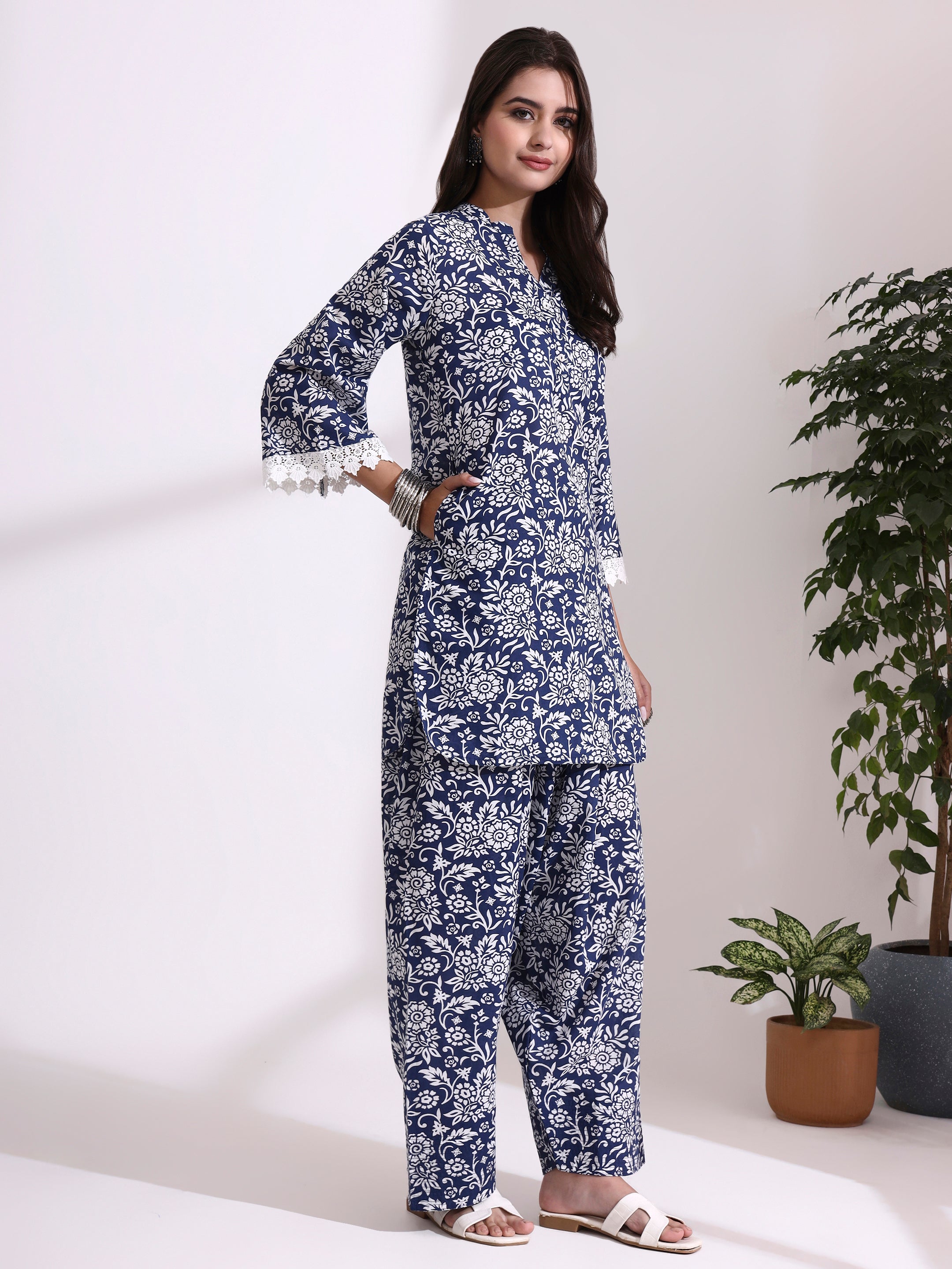 Floral Printed Straight Pure Cotton Kurta & Patiala Sets