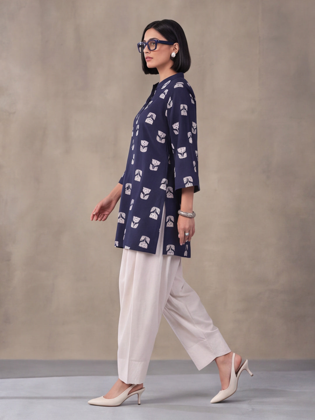 Women Straight Printed Pure Cotton Farshi Suit Sets