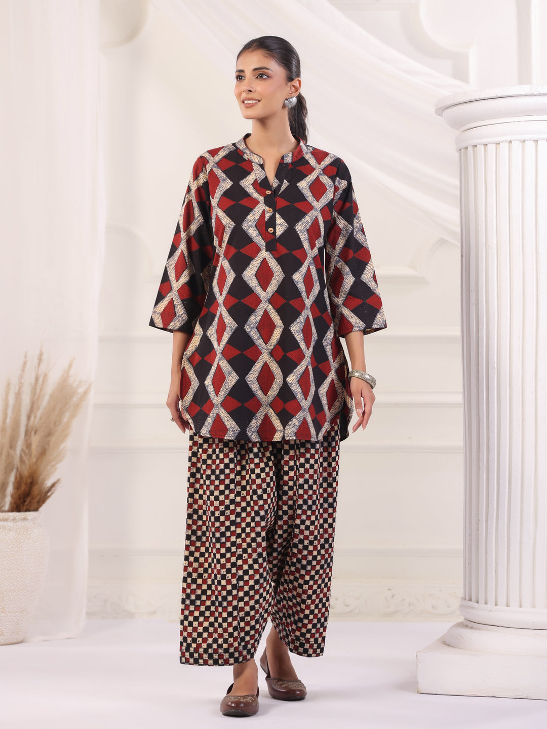 Women Straight Printed Pure Cotton Farshi Suit Sets