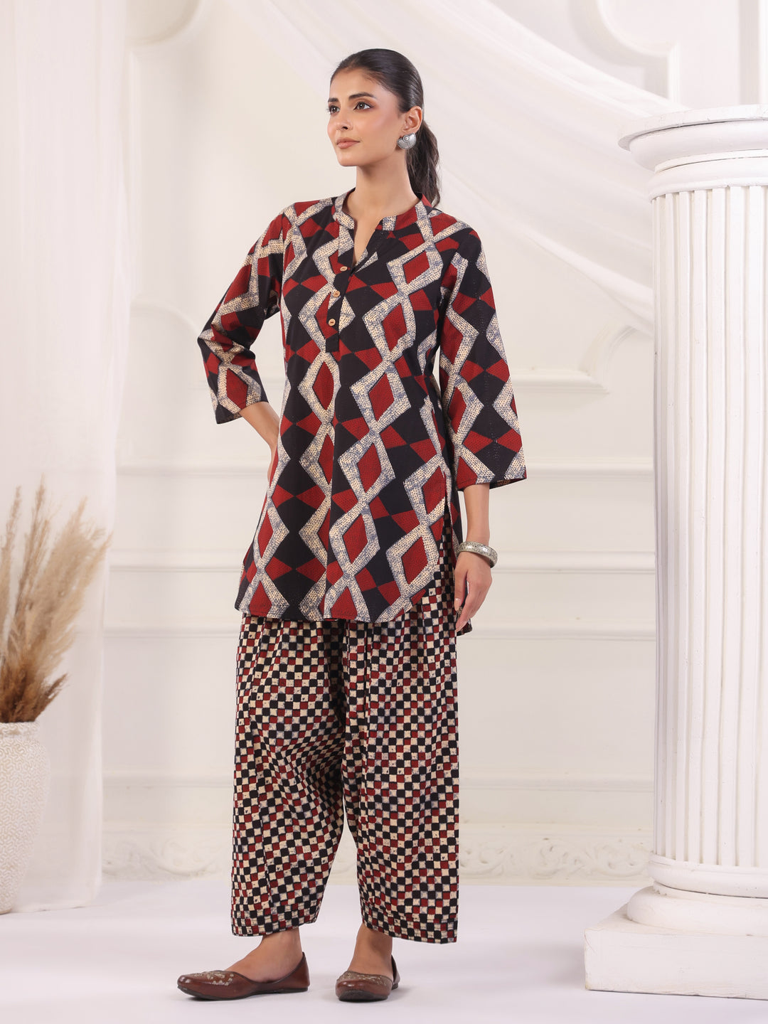 Women Straight Printed Pure Cotton Farshi Suit Sets
