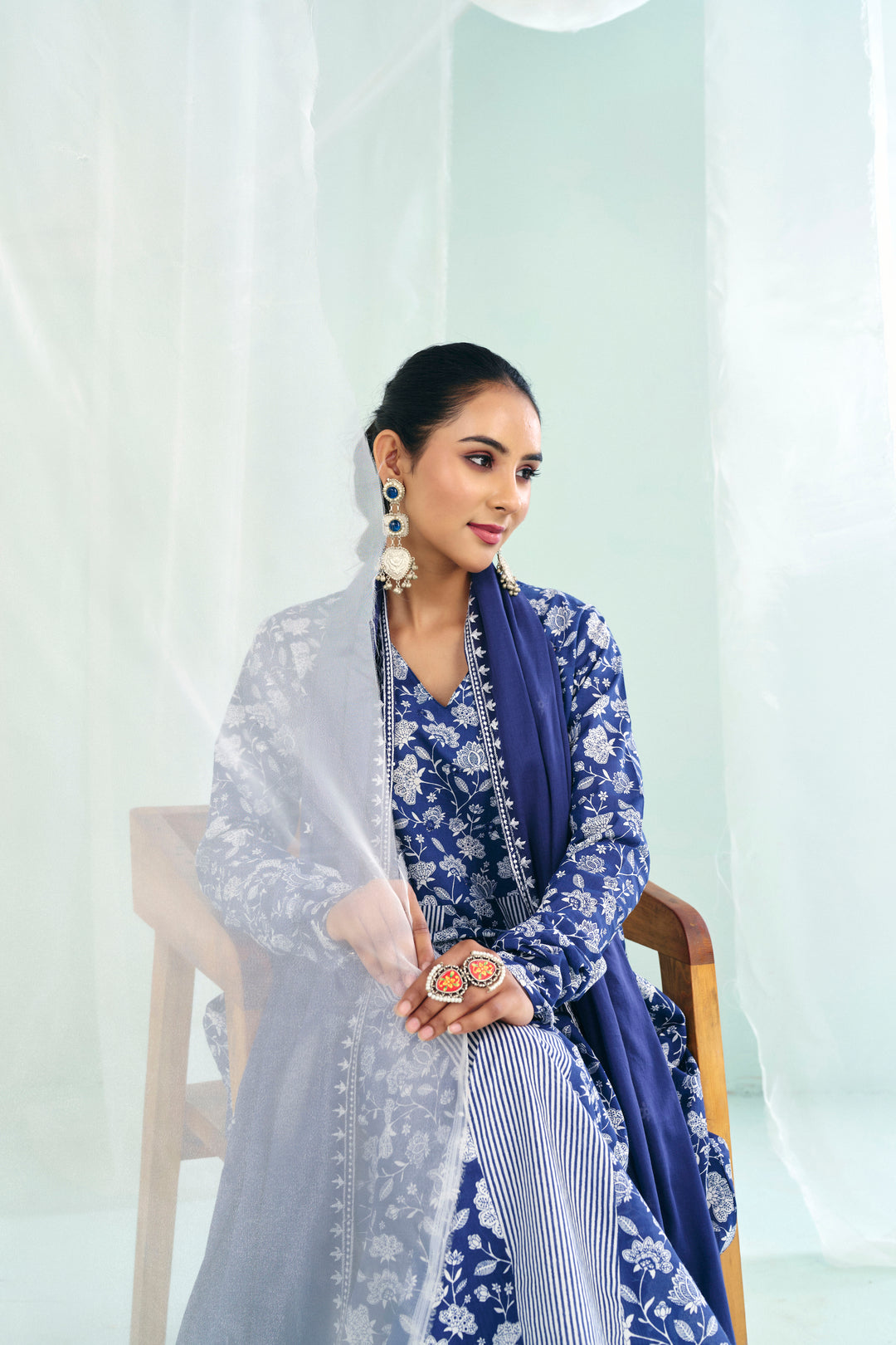 Floral Embroidered Straight Pure Cotton Kurta & Trousers Sets