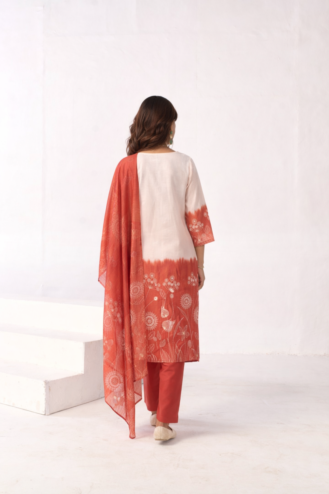 Floral Embroidered Straight Cotton Blend Kurta & Trousers Sets