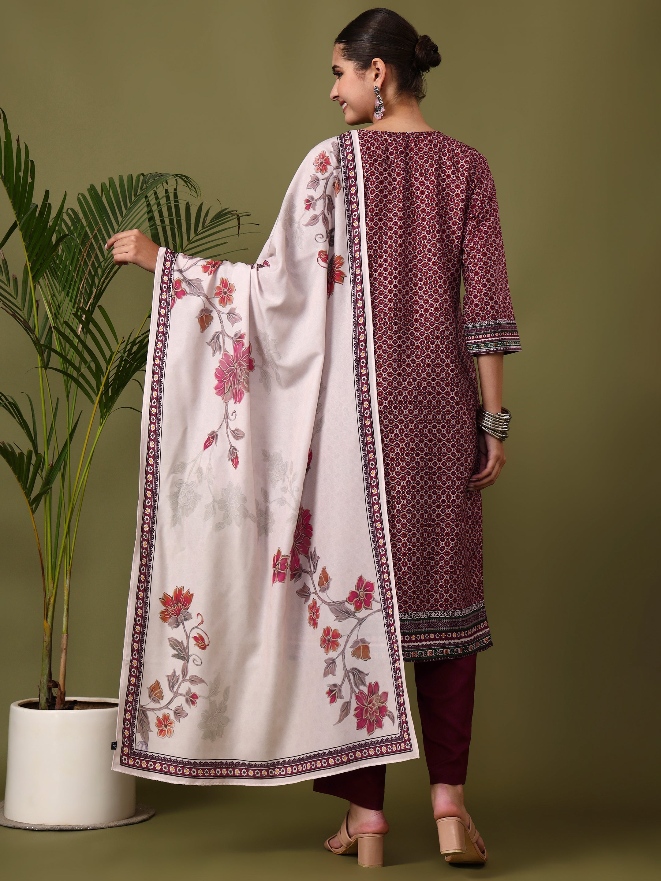 Floral Embroidered Straight Kurta & Trousers Sets