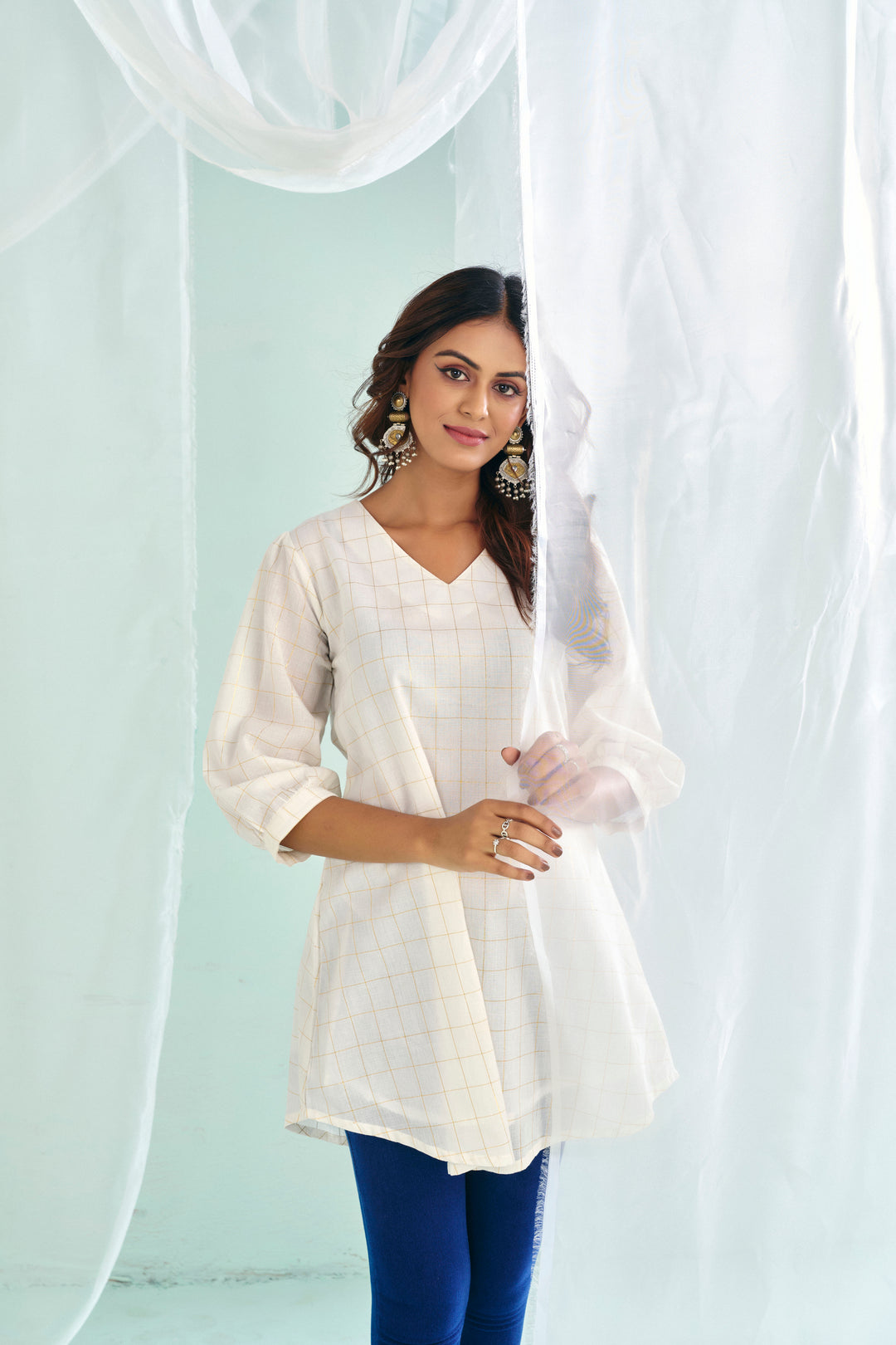 Solid Embroidered Straight Pure Cotton Kurta