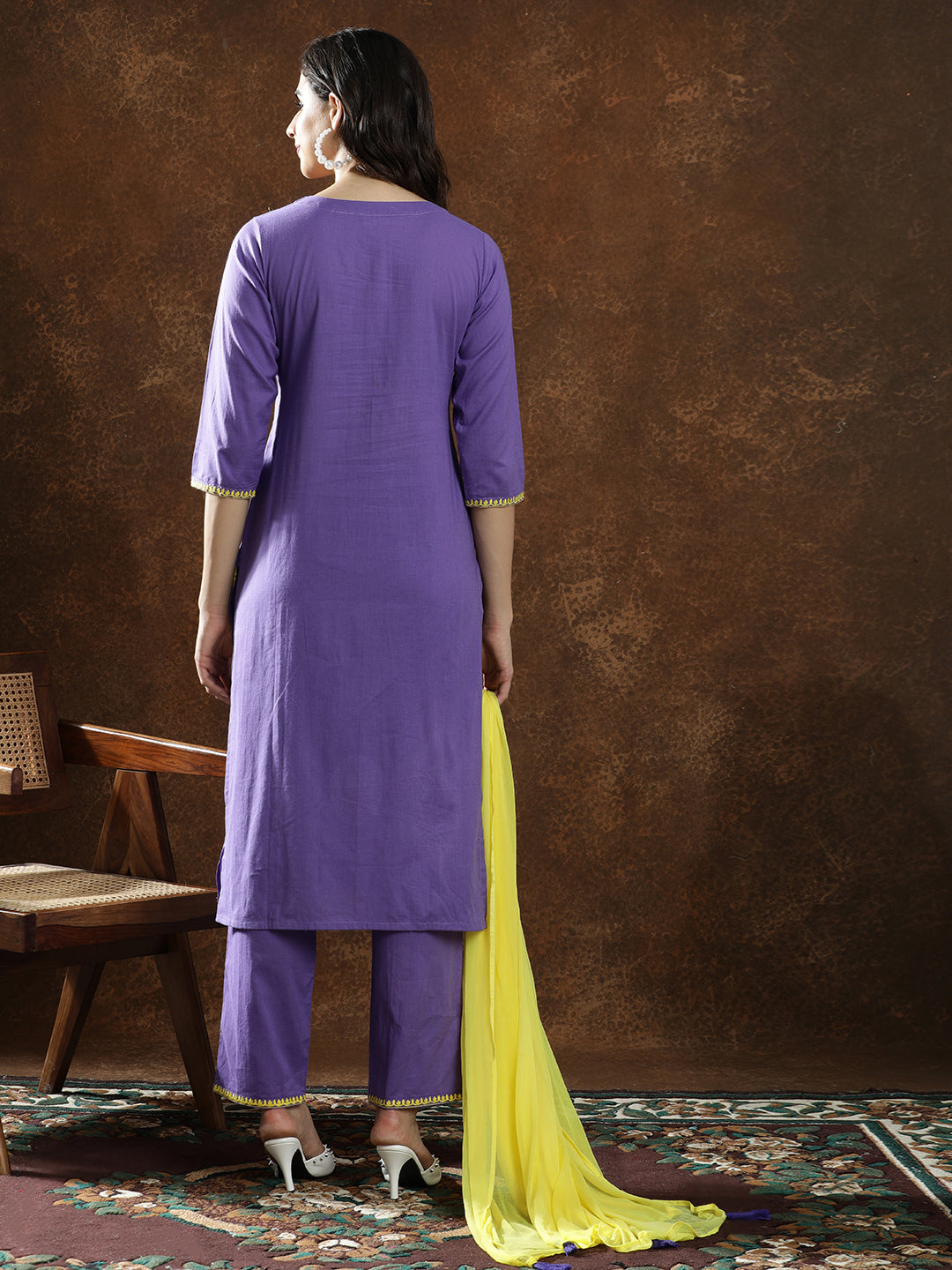 Floral Embroidered Straight Pure Cotton Kurta & Trousers Sets