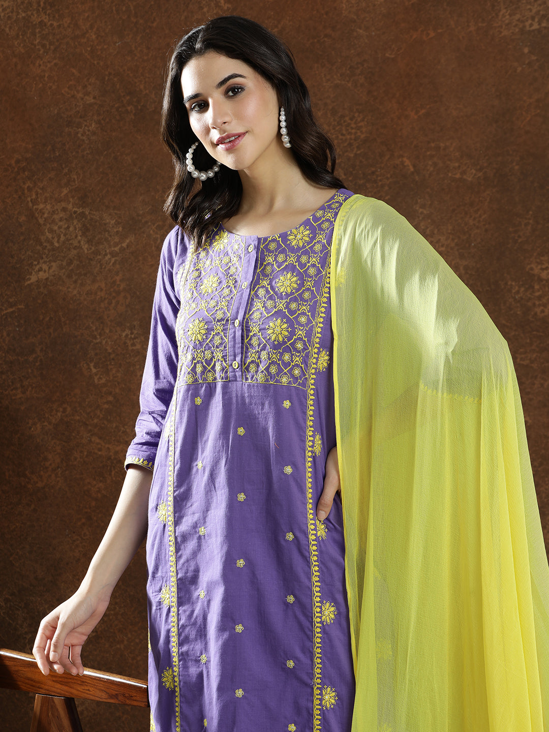 Floral Embroidered Straight Pure Cotton Kurta & Trousers Sets