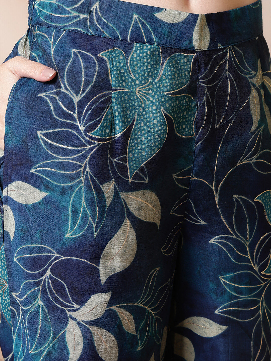 Floral Embroidered Straight Kurta & Trousers Sets