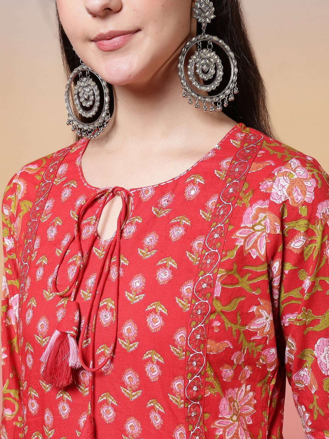 Floral Embroidered Straight Pure Cotton Kurta & Trousers Sets