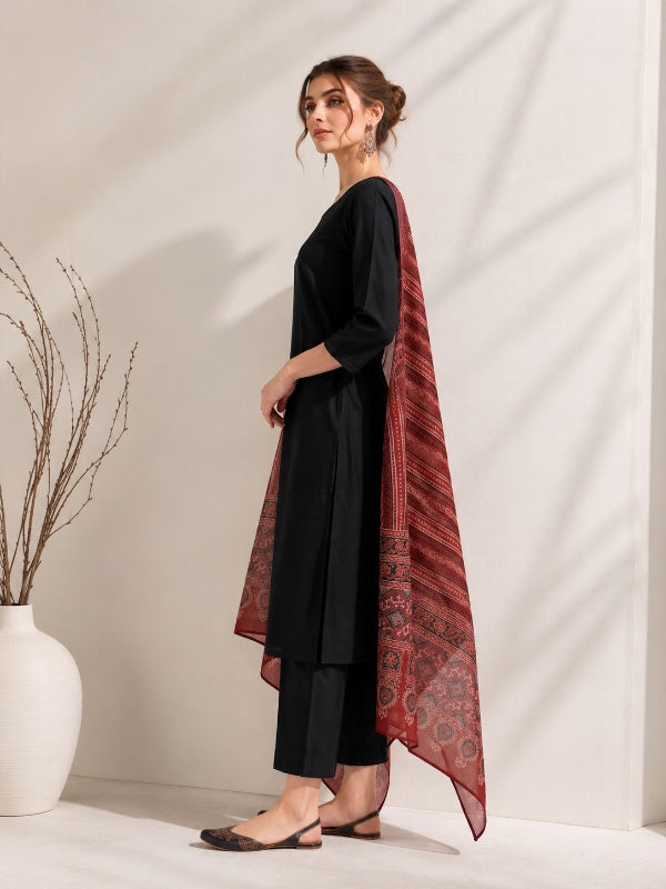 Solid Straight Kurta & Trousers Sets