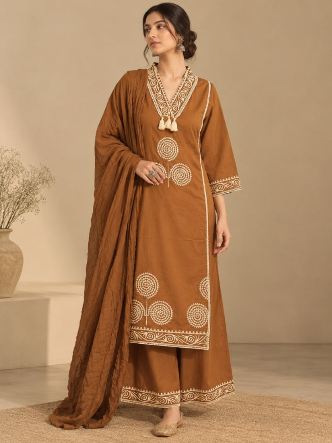 Floral Embroidered Straight Pure Cotton Kurta & Palazzos Sets
