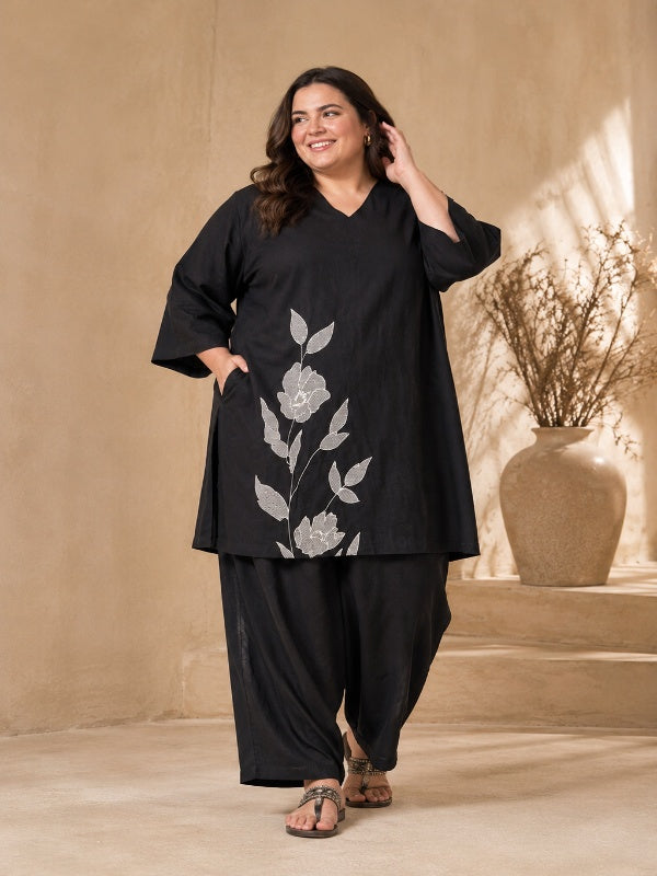 Solid Straight Kurta & Salwar Sets