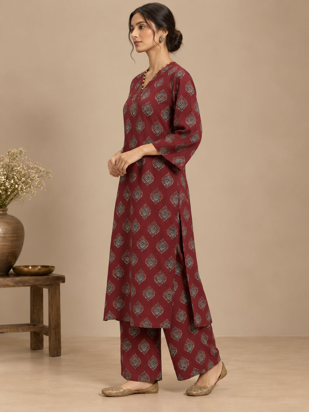 Floral Printed Straight Kurta & Trousers Sets