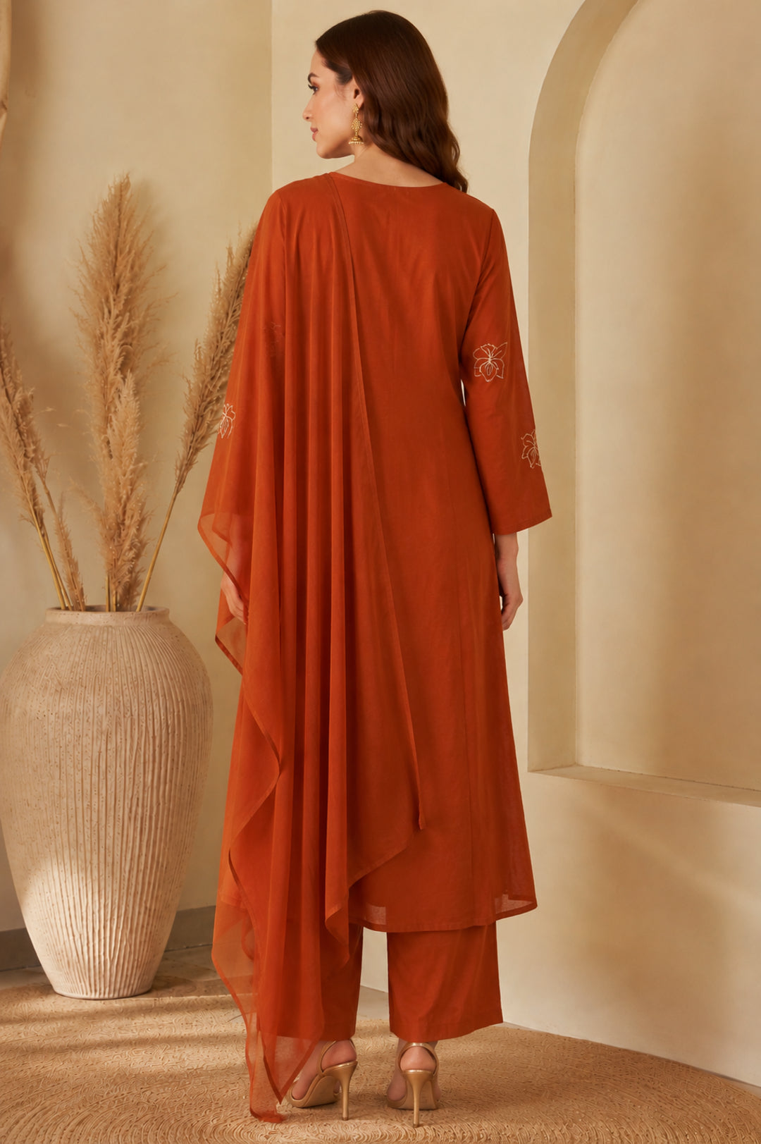 Floral Embroidered Straight Pure Cotton Kurta & Trousers Sets