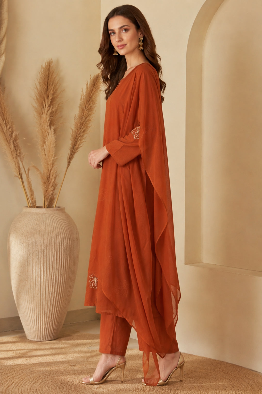 Floral Embroidered Straight Pure Cotton Kurta & Trousers Sets