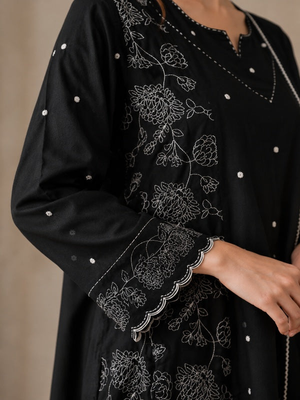 Floral Embroidered Straight Pure Cotton Kurta & Trousers Sets