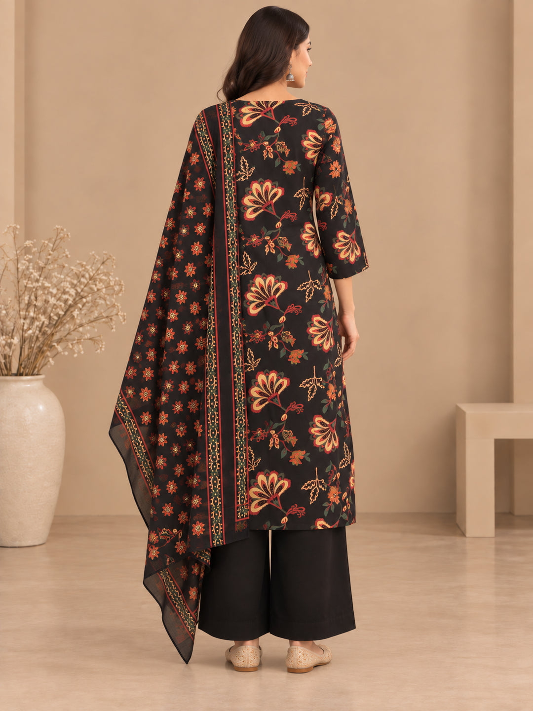Floral Printed Straight Pure Cotton Kurta & Trousers Sets