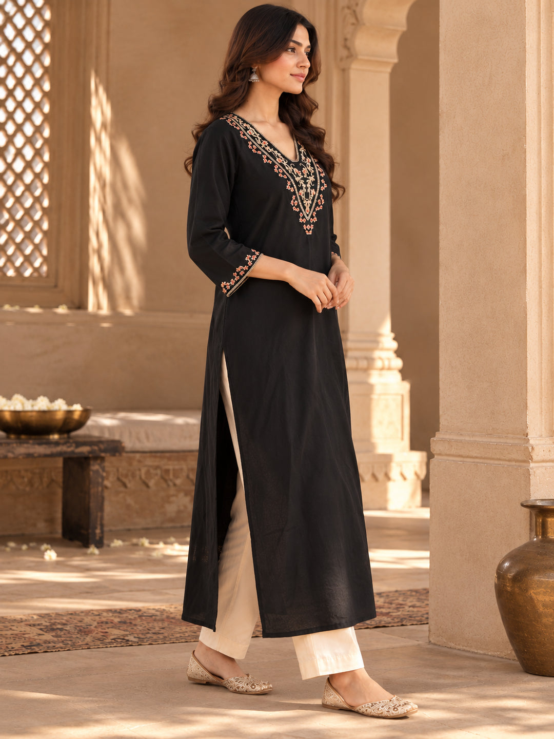 Floral Embroidered Straight Kurta