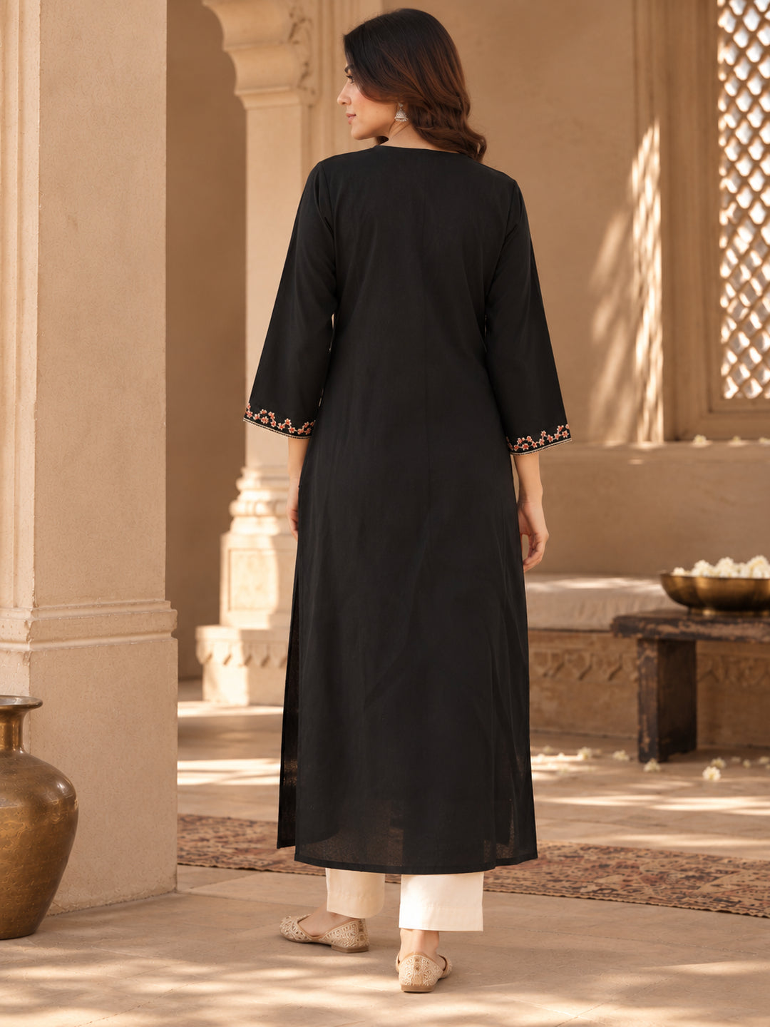 Floral Embroidered Straight Kurta