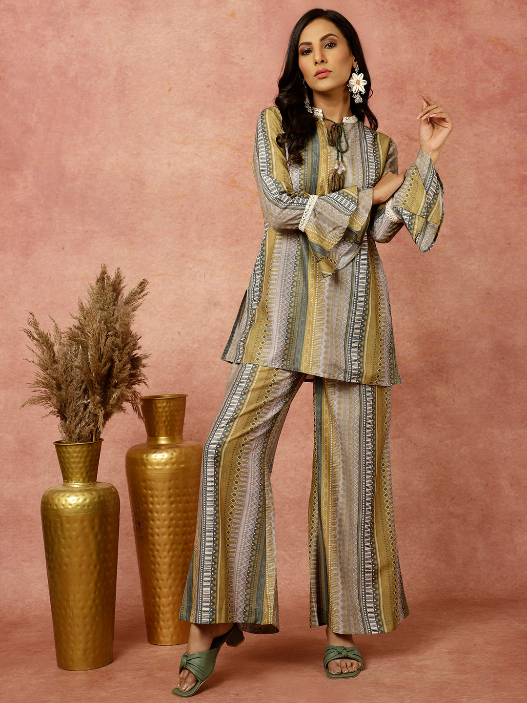 Green Geometric Printed Short Kurta With Palazzo Co-ord Set