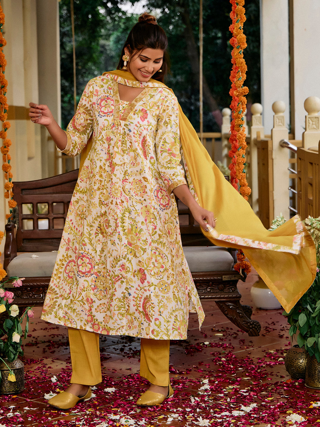 Printed A-Line Pure Cotton Kurta & Trousers Sets