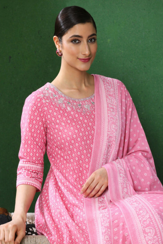 Floral Embroidered Straight Cotton Blend Kurta & Trousers Sets