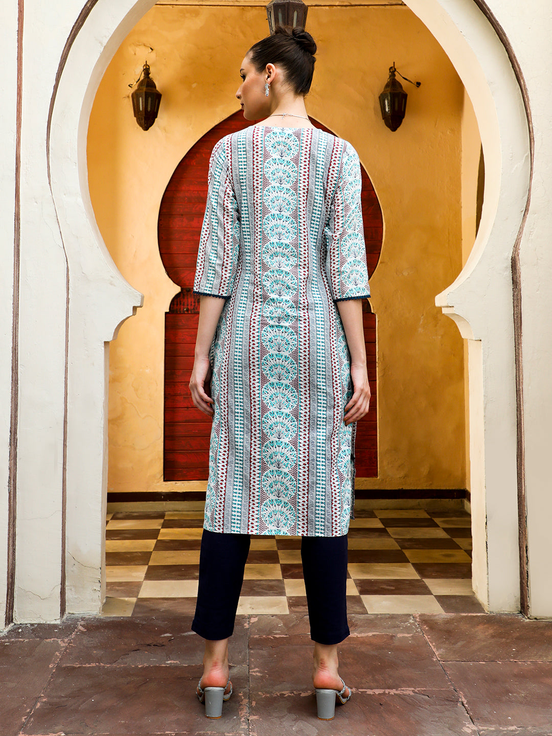 White And Blue Ethnic Printed Straight Kurta