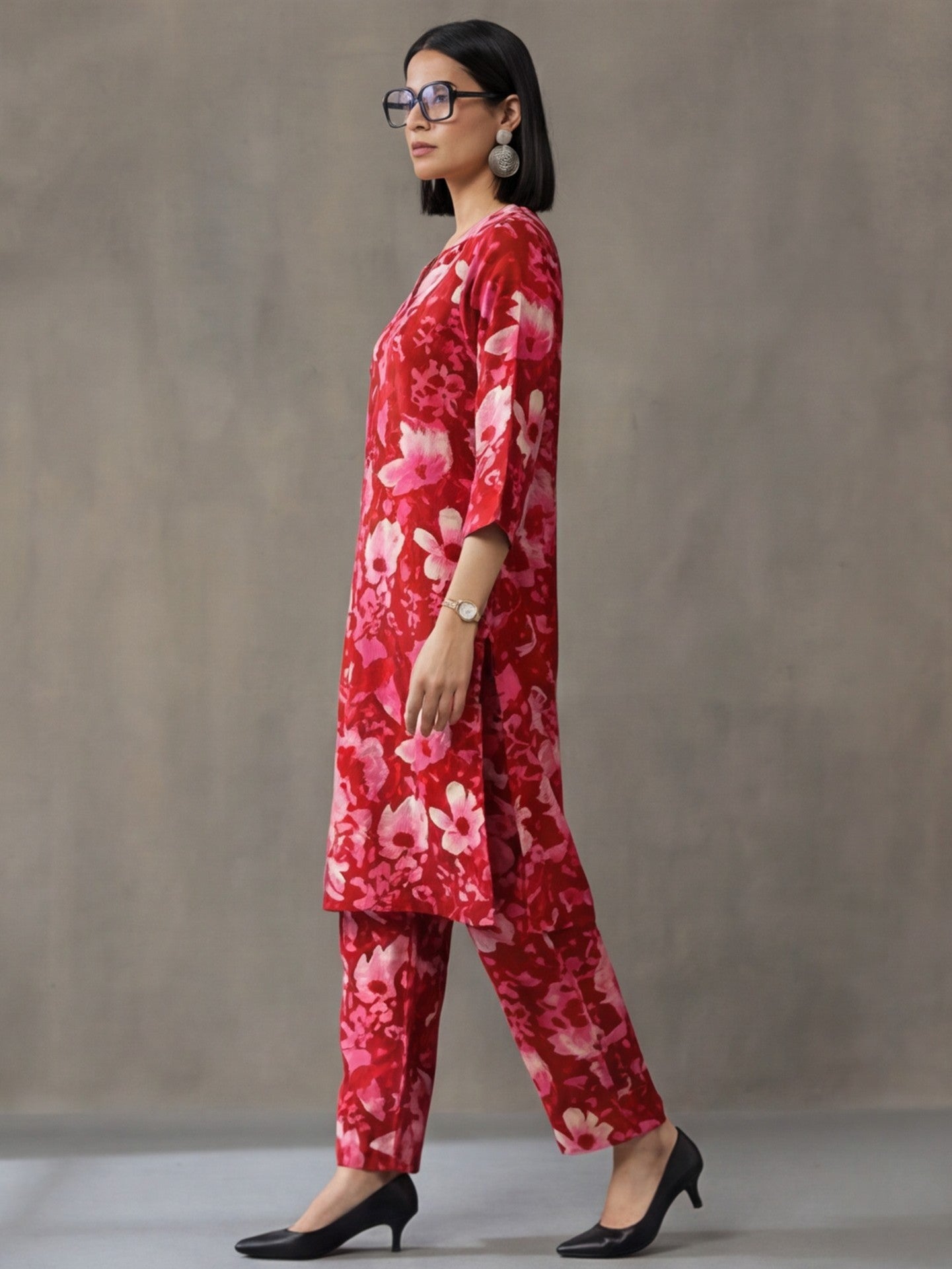 Floral Printed Straight Kurta & Trousers Sets