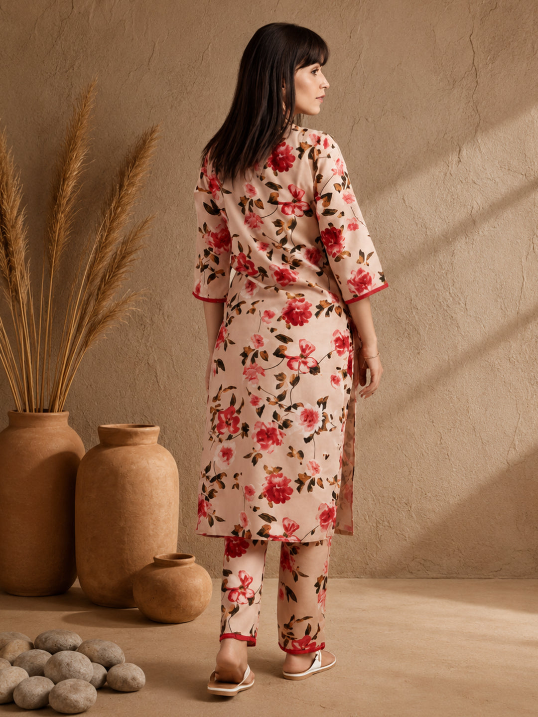 Floral Printed Straight Kurta With Pants