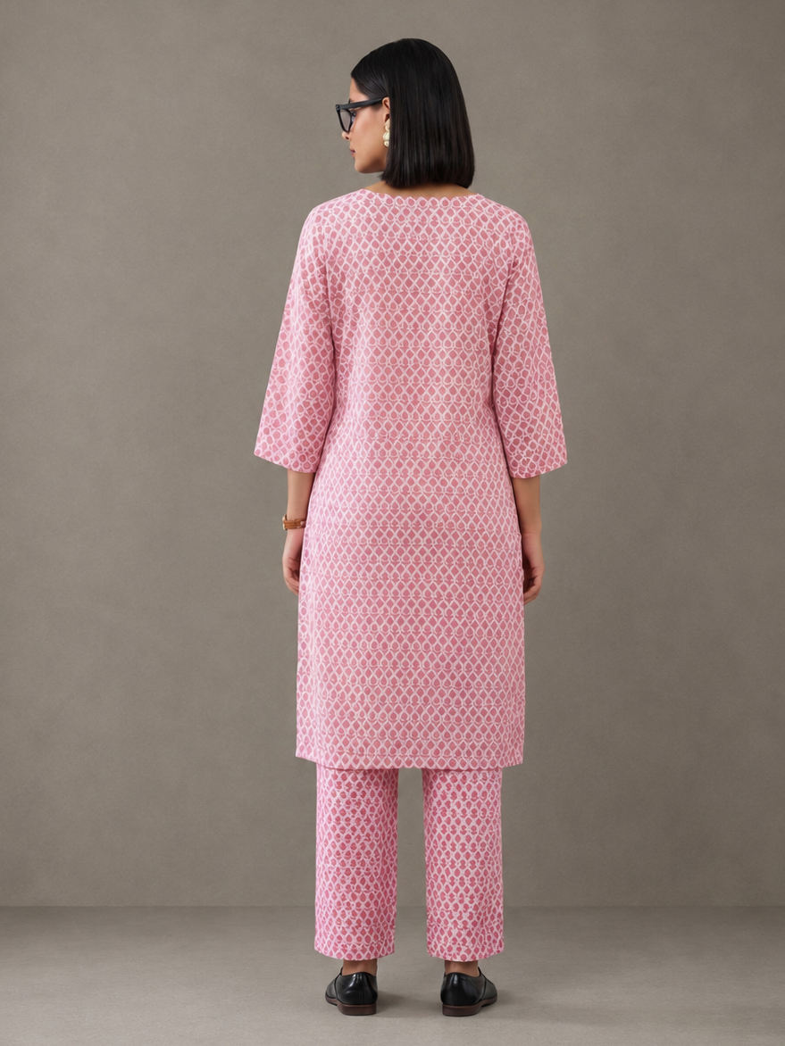 Floral Printed Straight Kurta & Trousers Sets