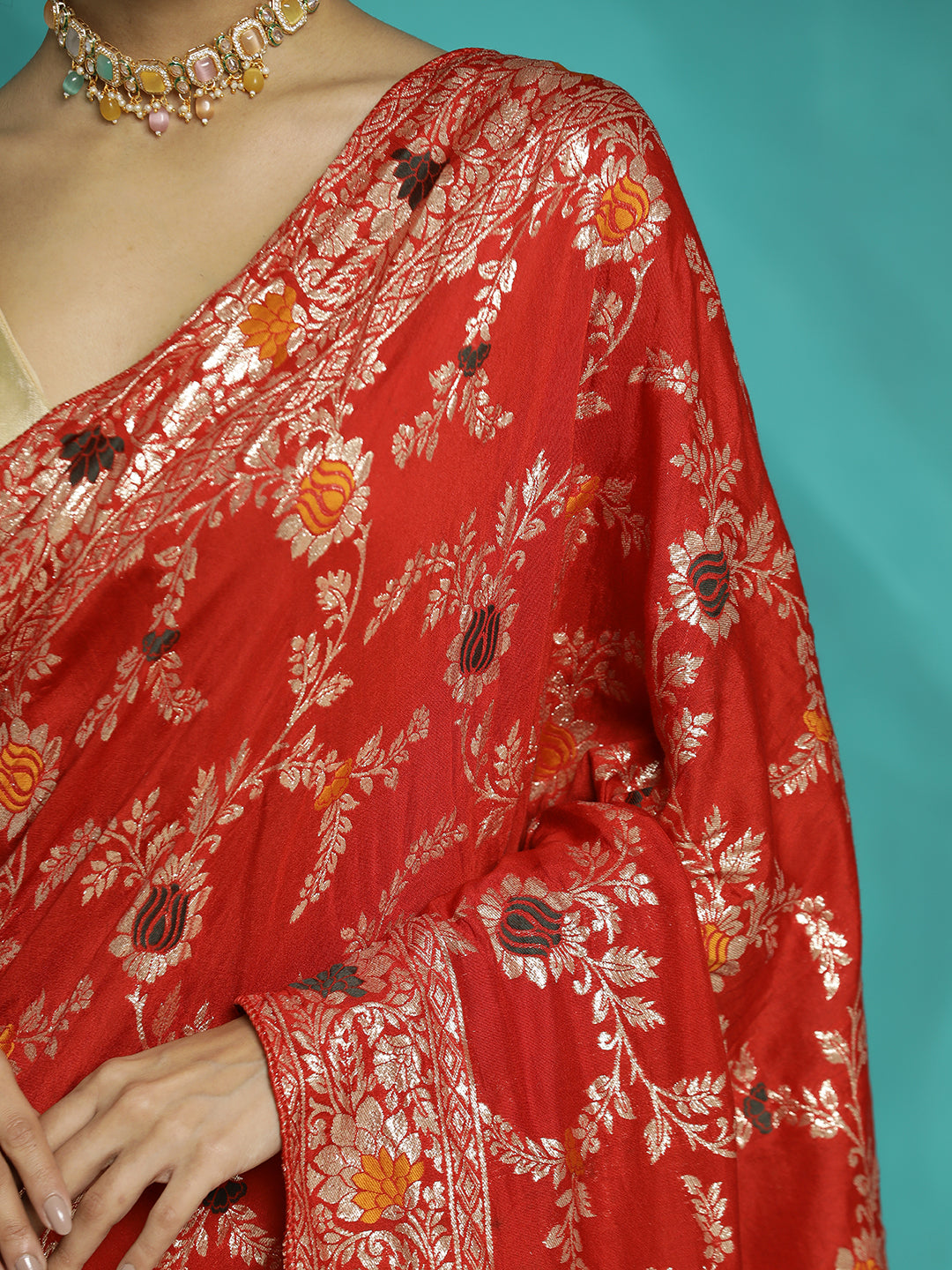 Floral Zari Woven Heavy Red Banarasi Saree