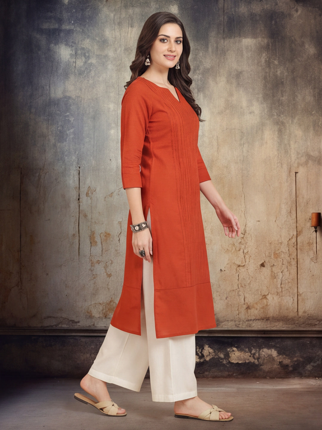 Women Keyhole Solid Staright Three Fourth Sleeve Pure Cotton Kurta
