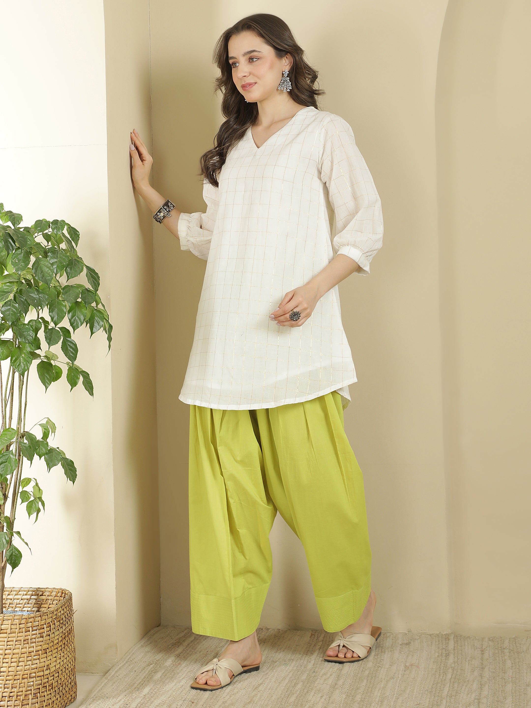Women solid Loose fit cotton Farsi Salwar