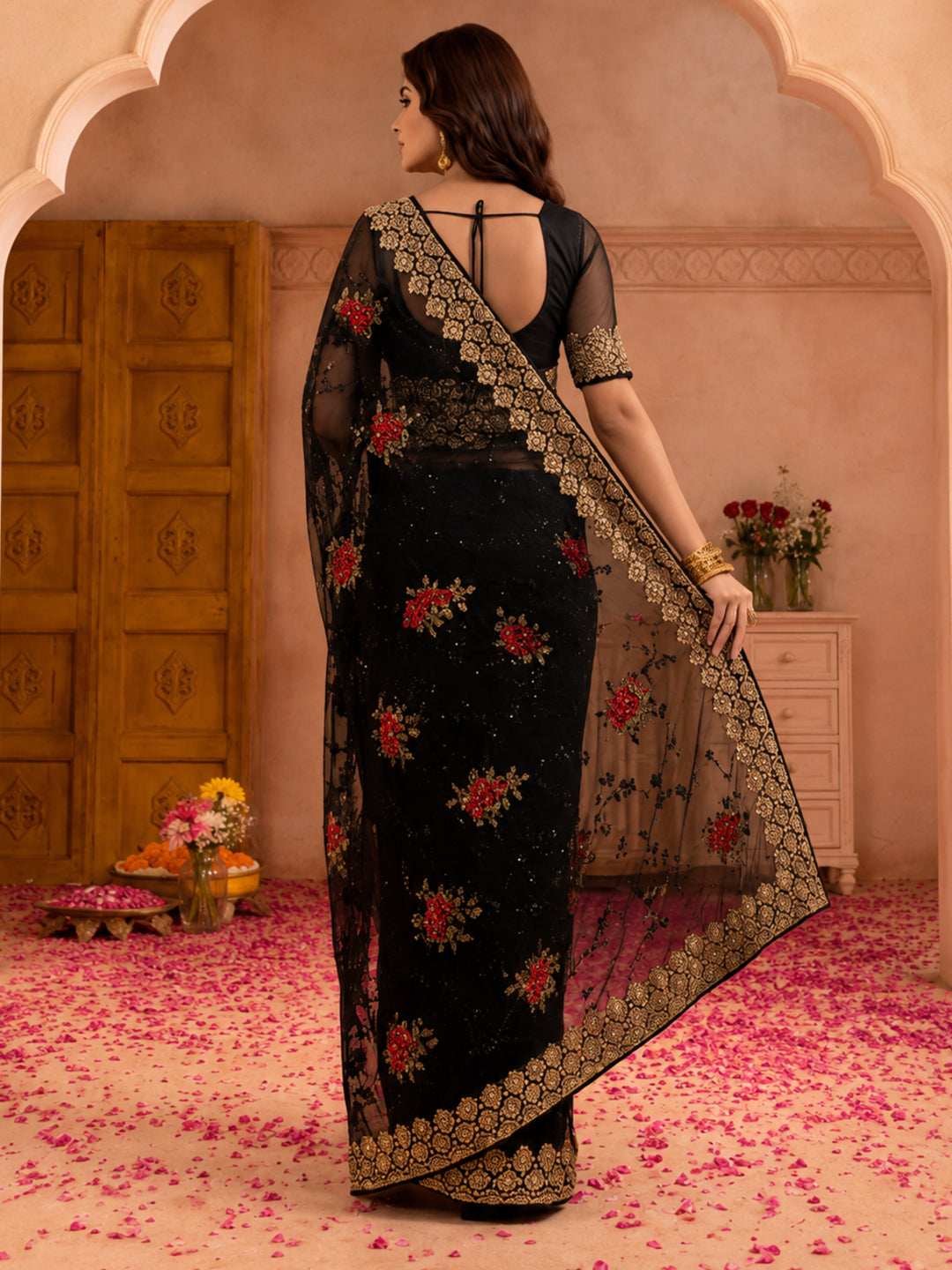 Jaipur Kurti Women'S Dashing Embroidery Work Black Saree