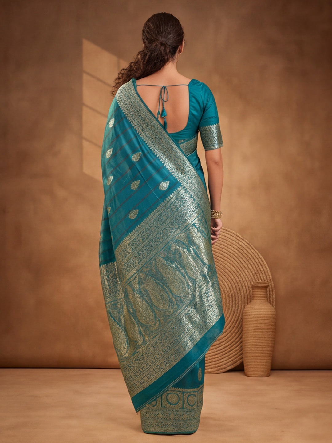 Jaipur Kurti Women'S Designer Weaving Work Morpitch Saree