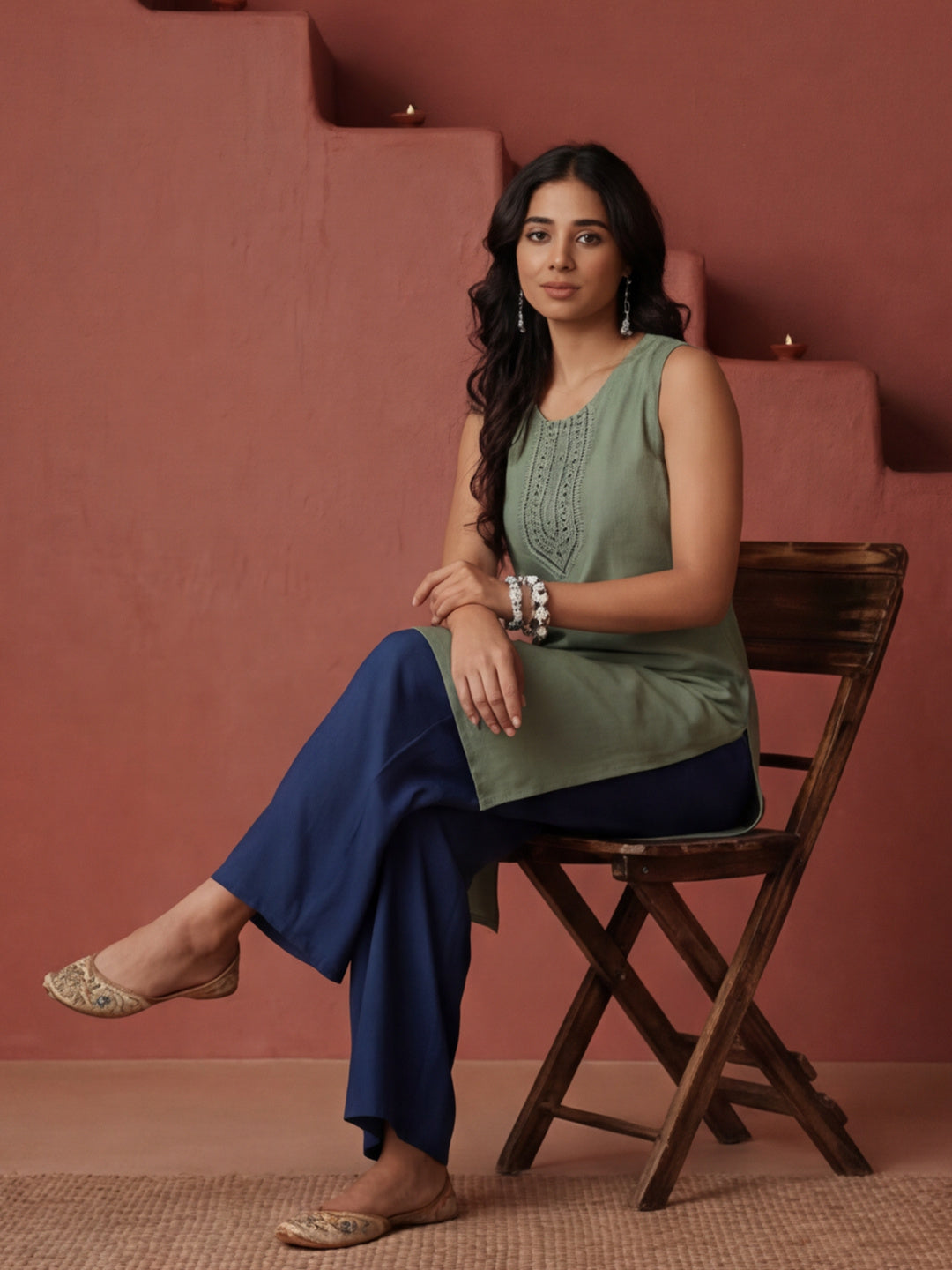 Green Embroidered Sleeveless Kurta