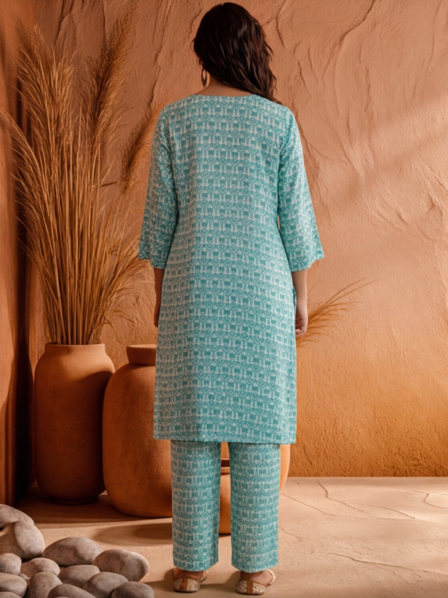 Floral Printed Straight Kurta & Trousers Sets