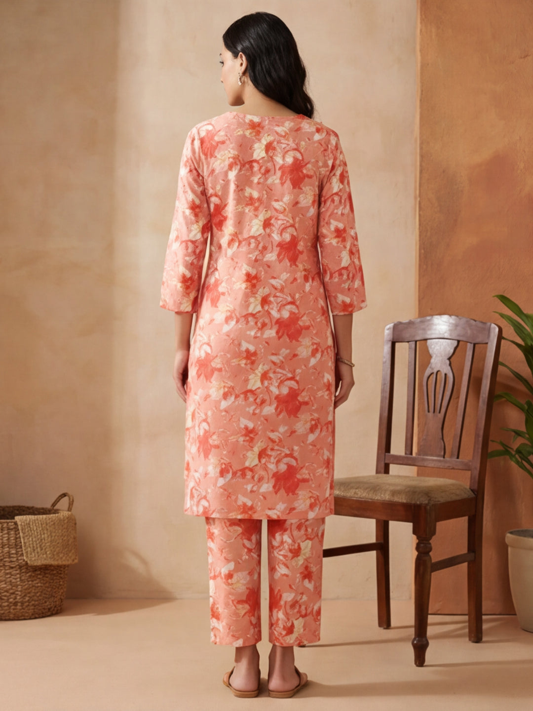 Floral Printed Straight Kurta & Trousers Sets