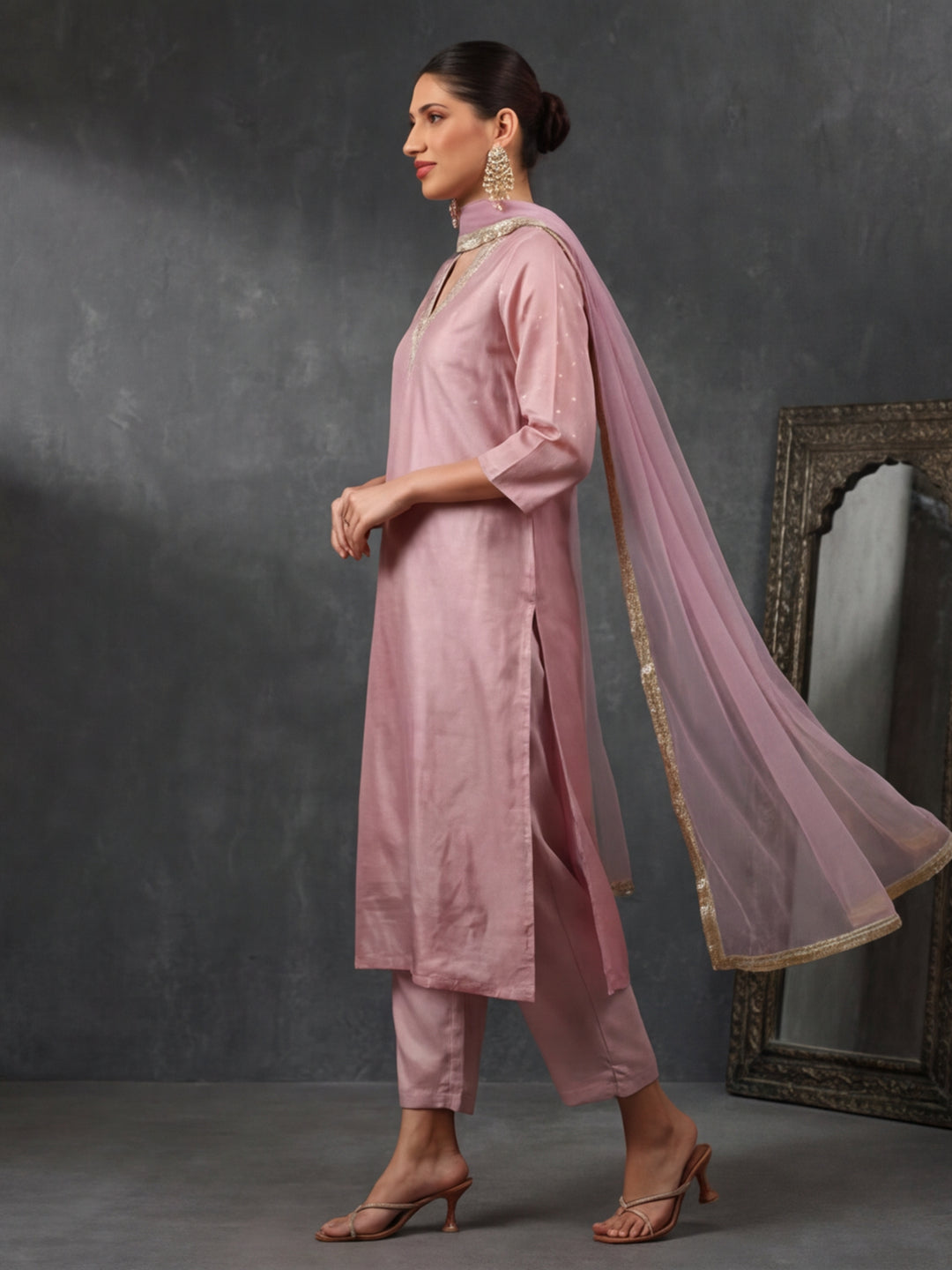 Ethnic Motifs Yoke Design Straight Kurta & Trousers Sets