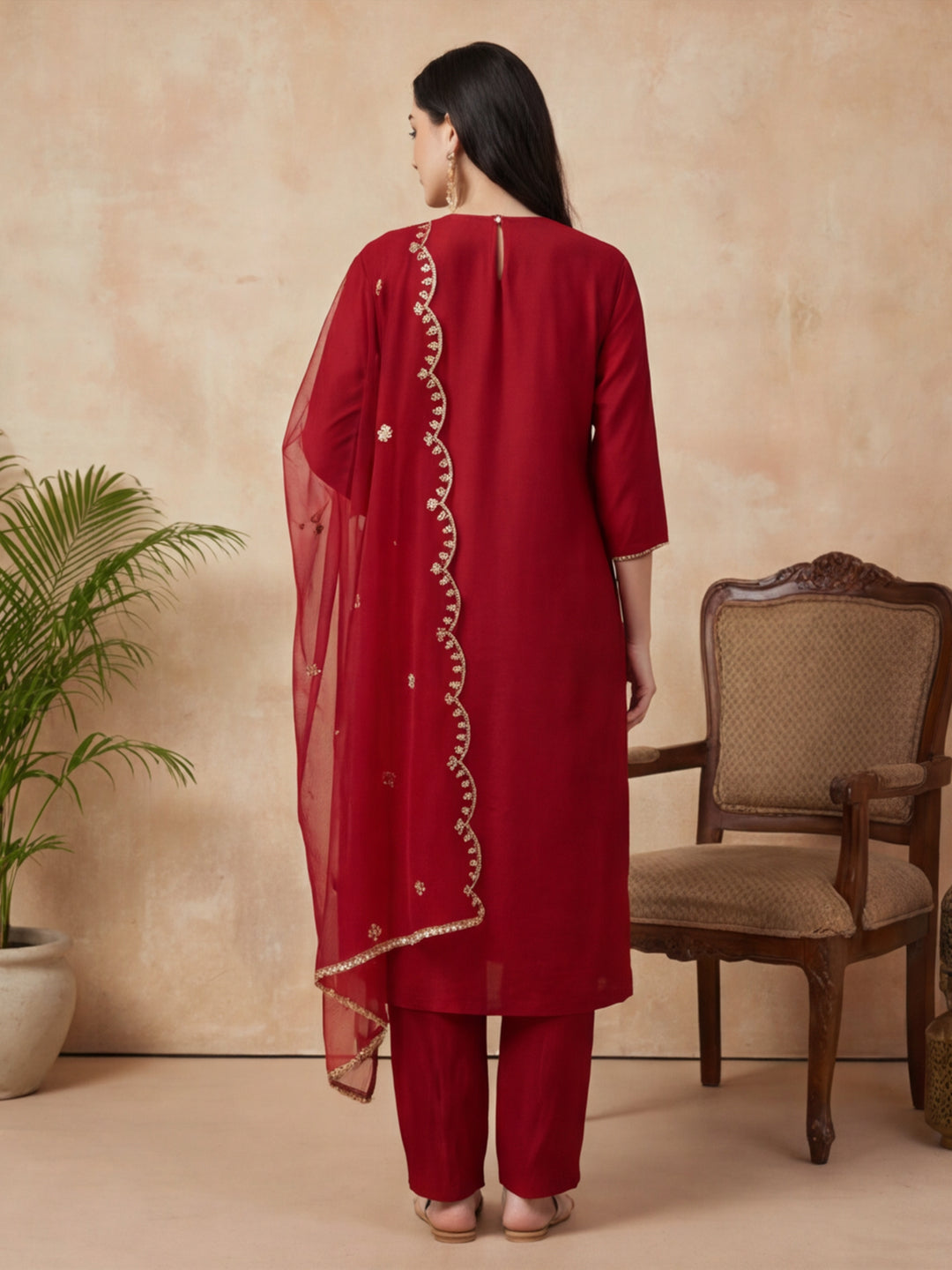 Ethnic Motifs Embroidered Straight Kurta & Trousers Sets