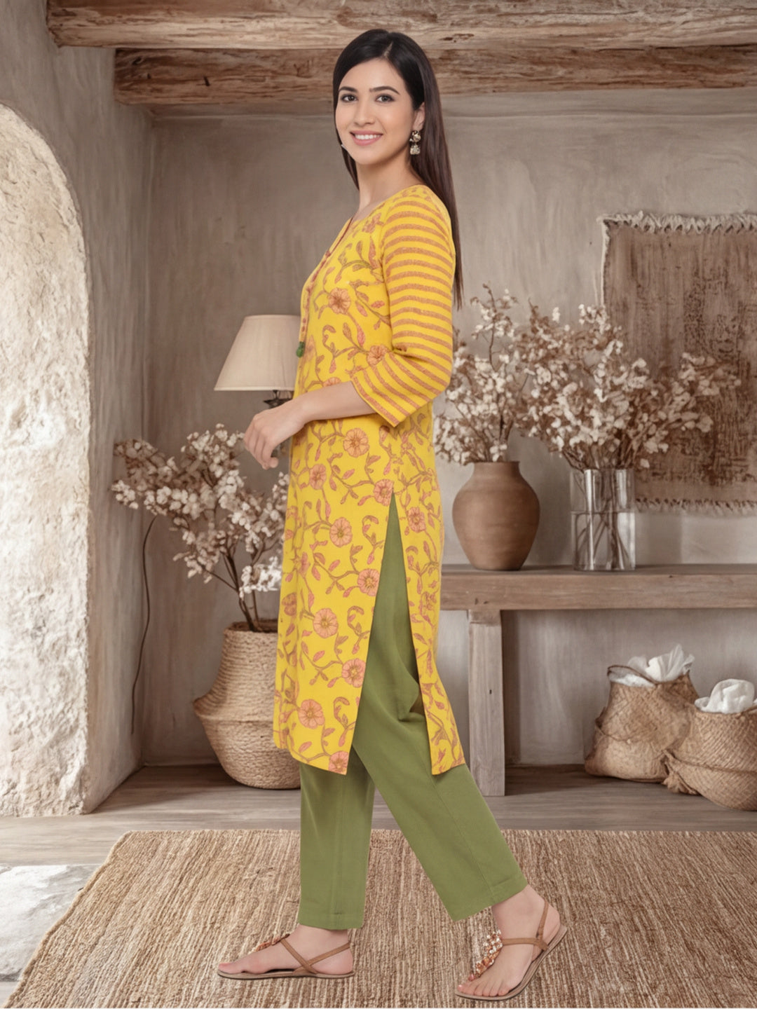 Women Yellow & Pink Printed Straight Kurta