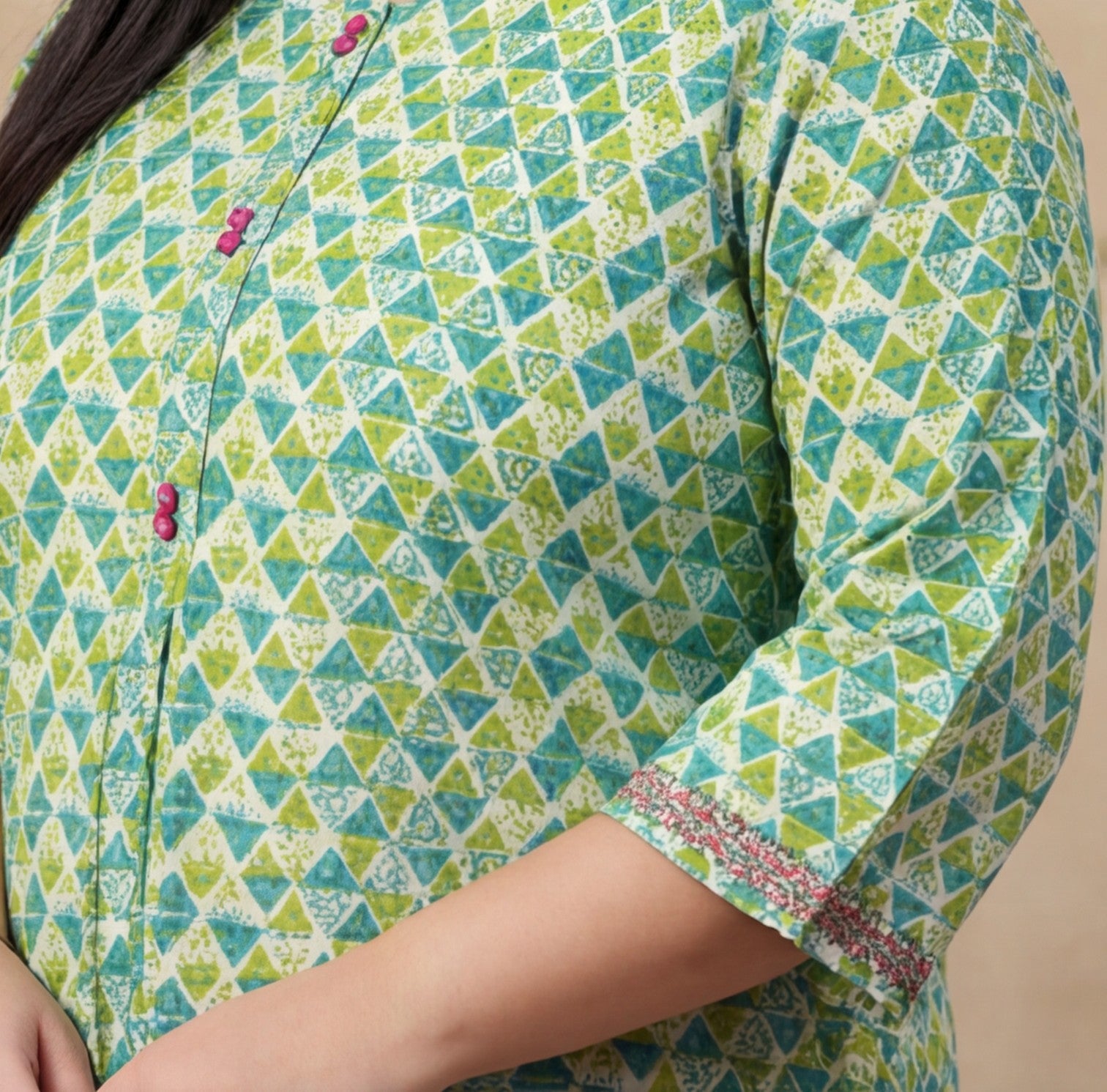 Women Green Cotton Staright Kurta