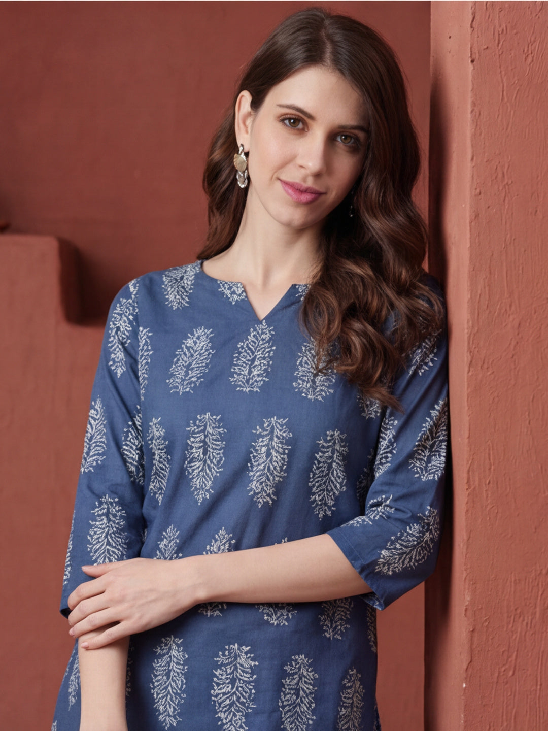 Ethnic Print Straight Cotton Short Kurta with Pyjamas