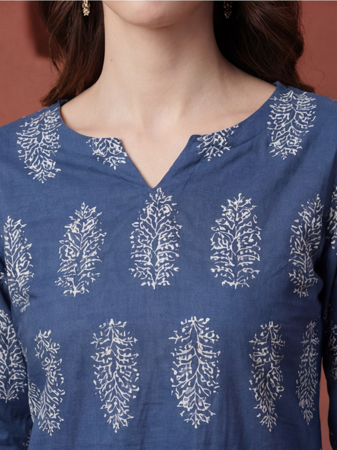 Ethnic Print Straight Cotton Short Kurta with Pyjamas