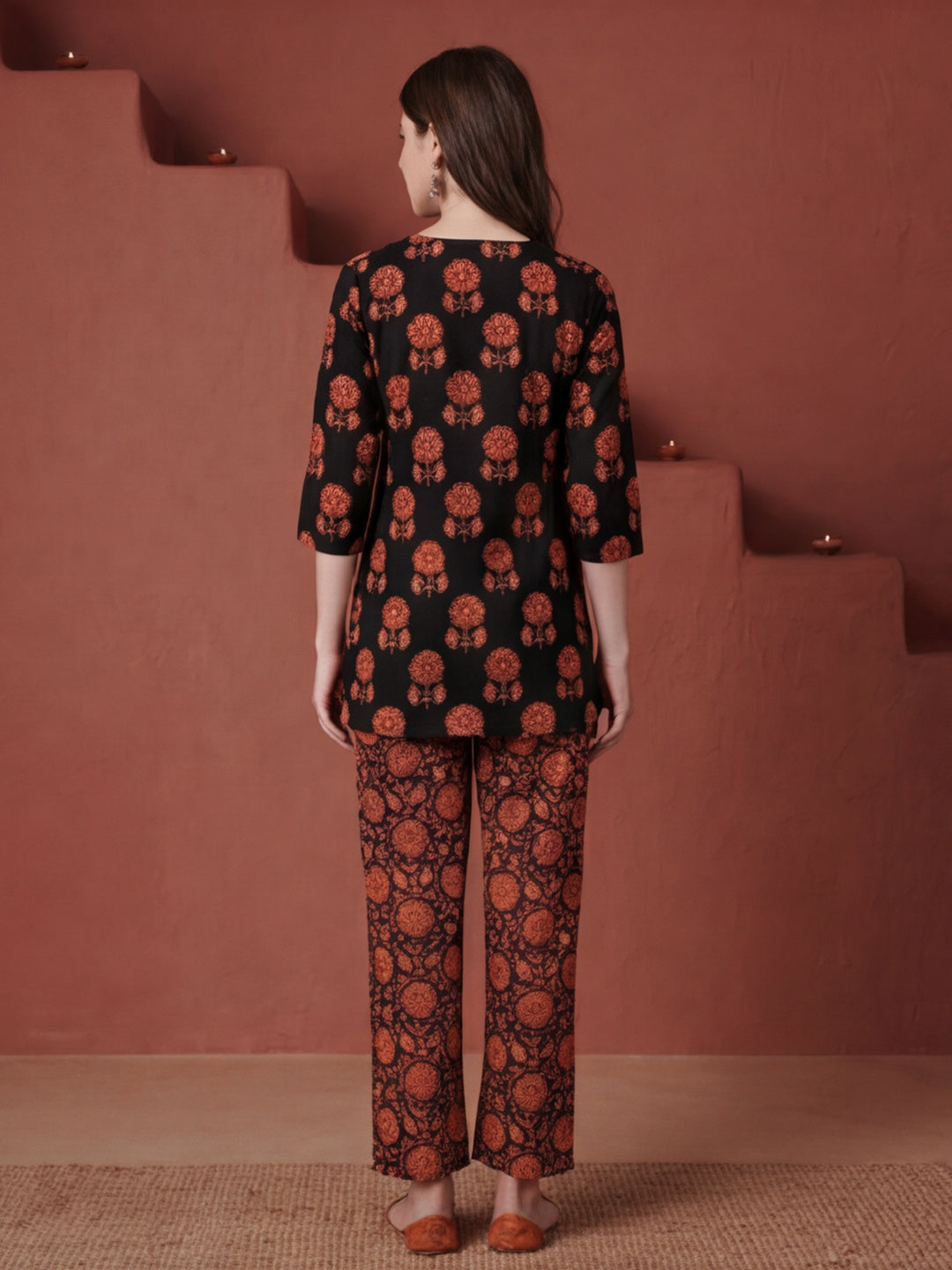 Ethnic Print Straight Cotton Short Kurta with Pyjamas
