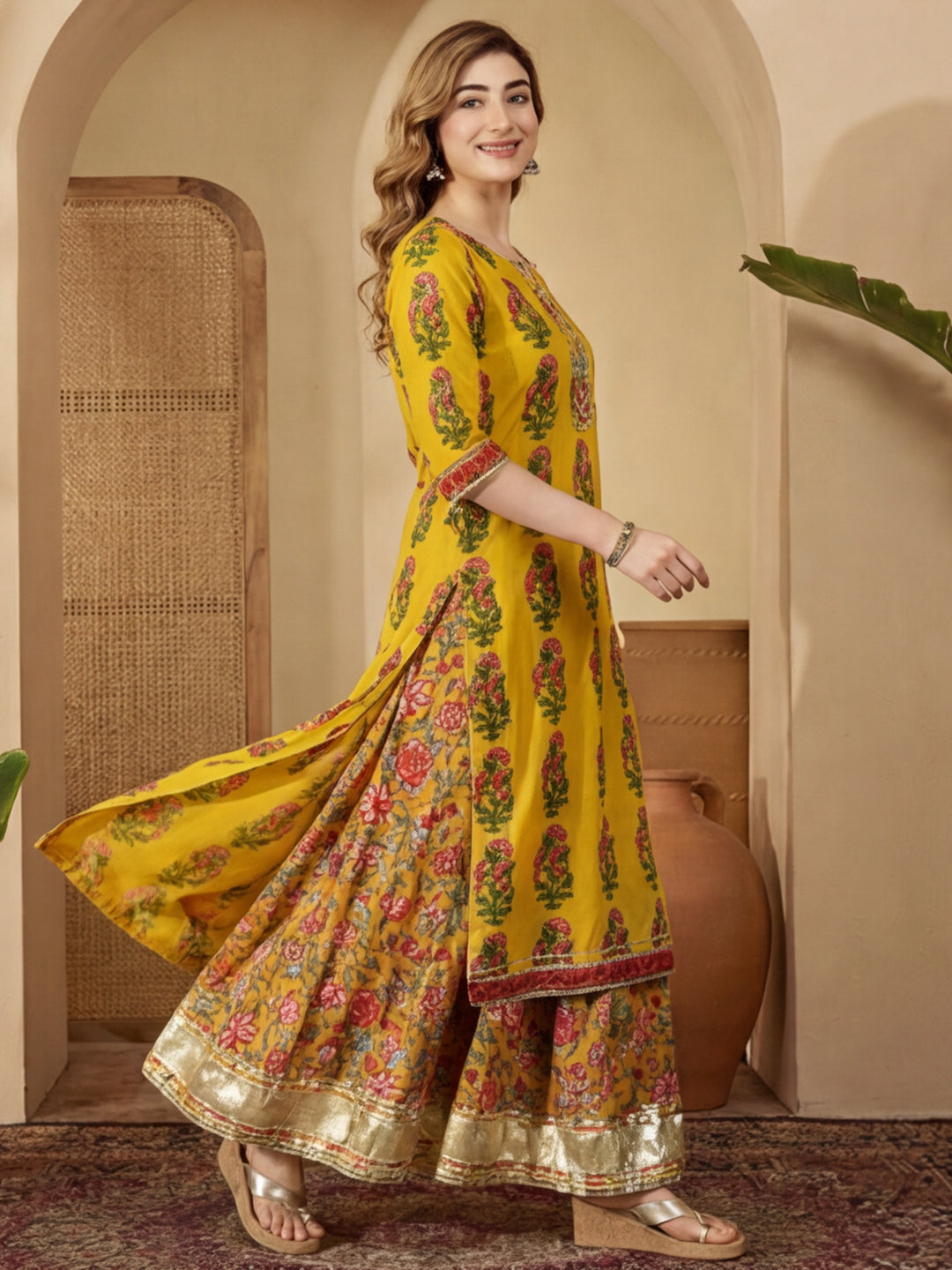 Ethnic Motifs Printed Straight Kurta & Skirt Sets