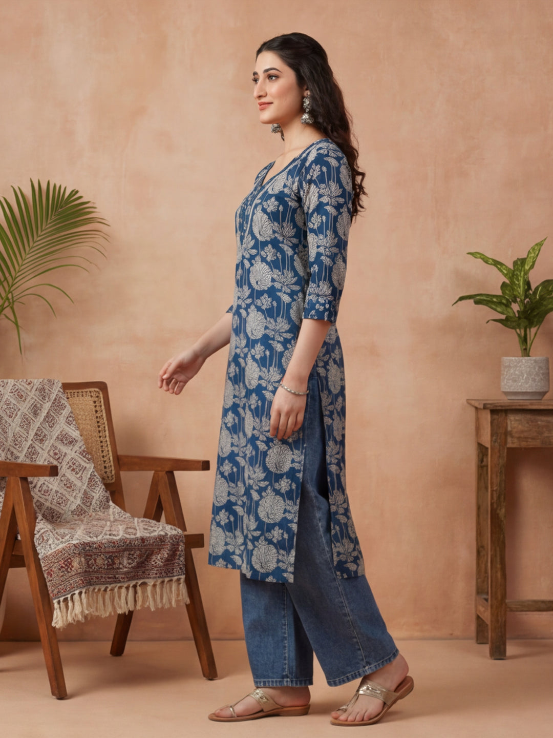 Floral Embroidered Straight Pure Cotton Kurta